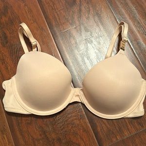 Victoria’s Secret PINK Wear Everywhere, Lightly Lined T-Shirt Bra, Size 34B